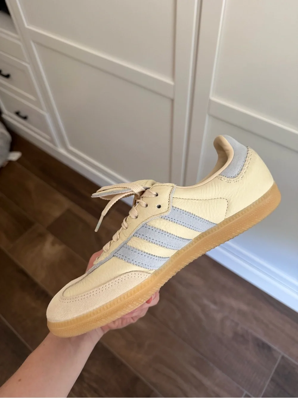 Adidas Samba Cream and Light Blue Leather Sneakers - Picture 5 of 6